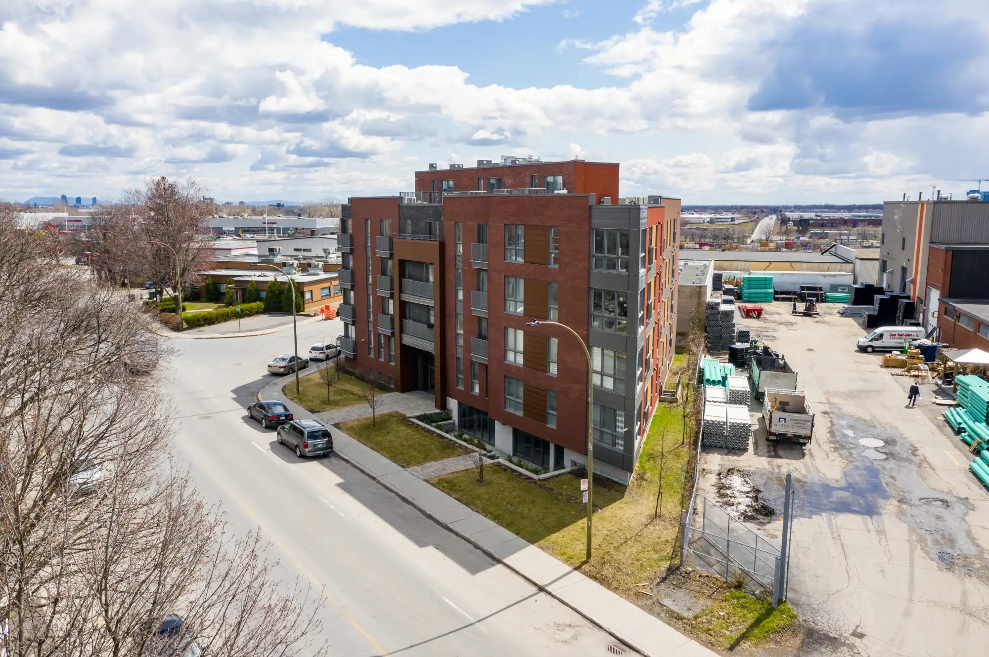 7388 Rue St-Jacques - Image 2