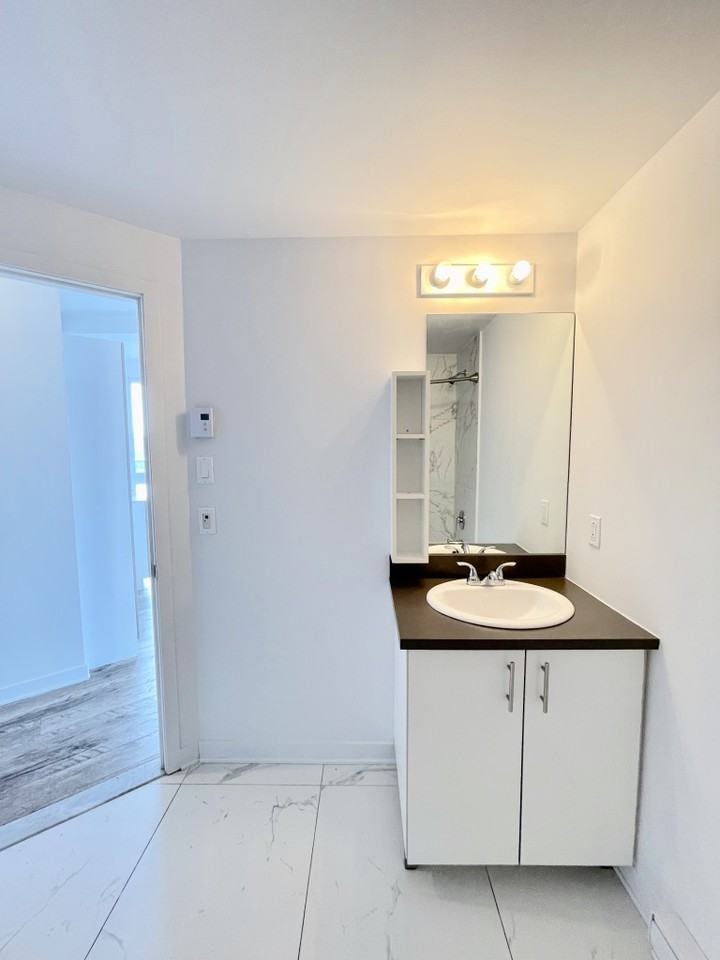7388 Rue St-Jacques - Image 27
